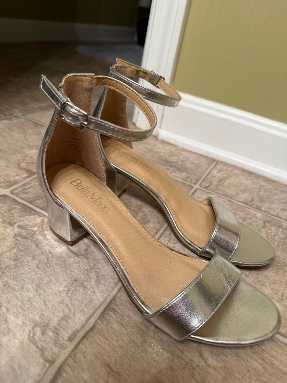 Bella Marie Silver Block Heels – Size 8 – Worn Once